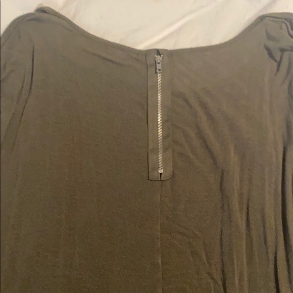 High low mid sleeve blouse - Picture 2 of 2